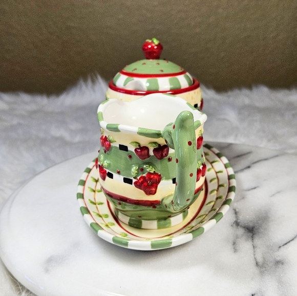 Vintage Karla Dornacher Giftcraft Apple Accent Cream And Sugar Set - Picture 2 of 10